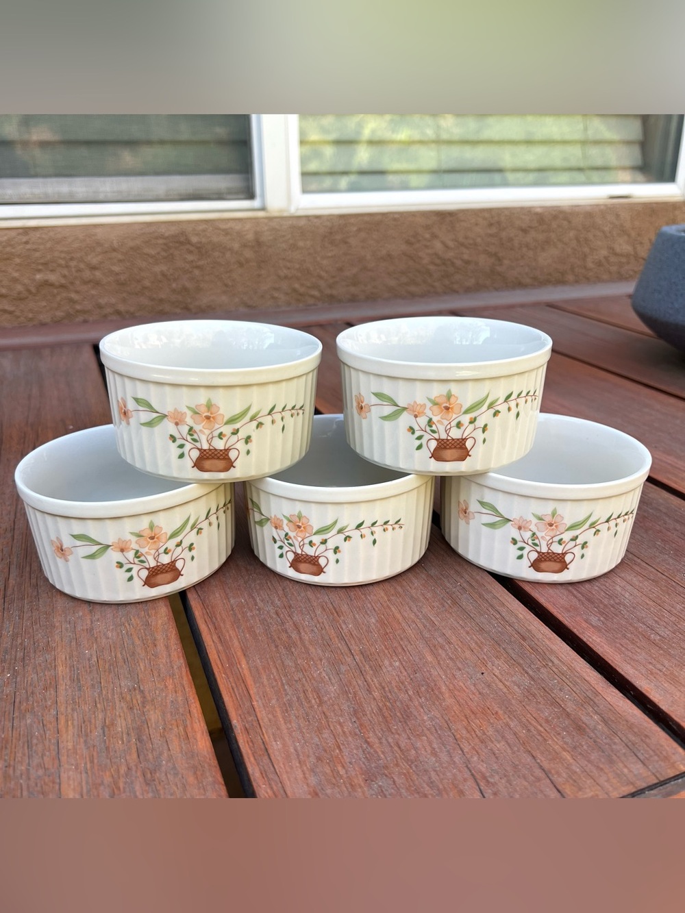 Countryside Stoneware Collection Floral Round Ribbed Ramekins Set of Five Japan